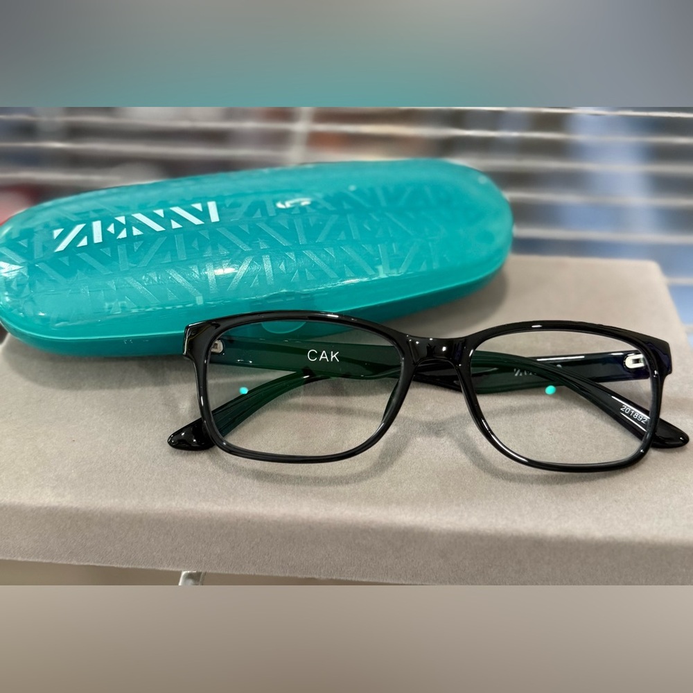 Zenni Eyeglass Frames and Case Black Rectangle Lightweight - Picture 2 of 14